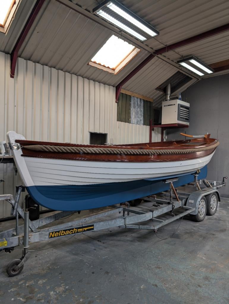 De Lobster is een spiegelsloep uit bouwjaar 2014, Ophalen, 10 tot 30 pk, Binnenboordmotor, Diesel