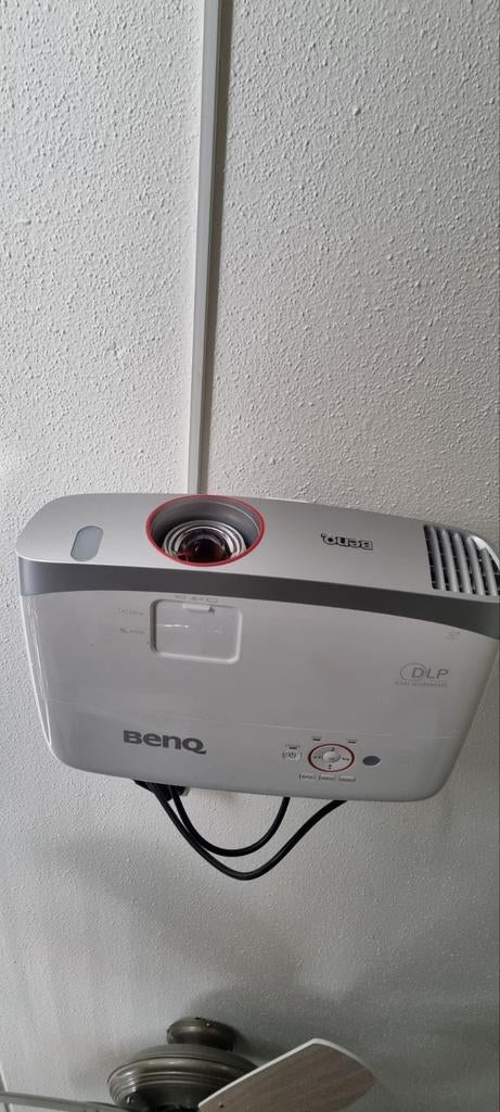 Benq w1210st short throw beamer met beugel en scherm., Ophalen, Zo goed als nieuw, DLP, Full HD (1080)