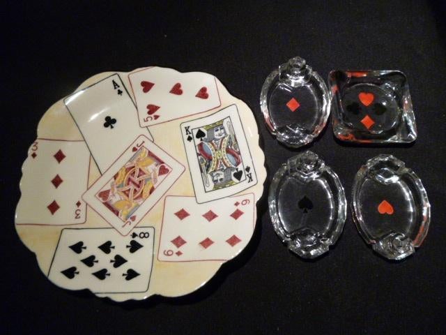 kaartspel Bridge  2 schalen 4 bakjes 2 kop+schotels kleedje, Hobby en Vrije tijd, Gezelschapsspellen | Kaartspellen, Ophalen of Verzenden