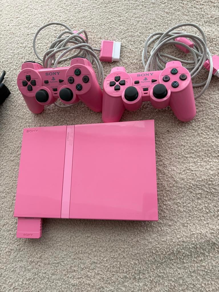PS2/Playstation 2 pink + 2 controllers + memorycard +spellen, 2 spelers, Ophalen, Gebruikt, Vanaf 7 jaar