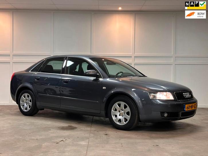 Audi A4 Limousine 2.0 Exclusive / Nieuwe APK / 2001 / 131 PK, Auto's, Audi, Bedrijf, Te koop, A4, ABS, Airbags, Airconditioning