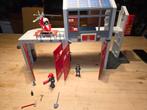 Playmobil brandweerkazerne met helikopter en poppetjes, Ophalen