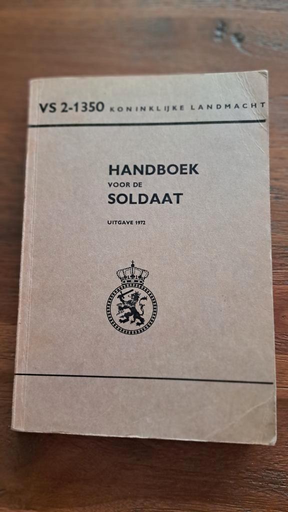 Handboek voor de Soldaat - Koninklijke Landmacht 1972, Boeken, Oorlog en Militair, Gelezen, 1945 tot heden, Ophalen of Verzenden