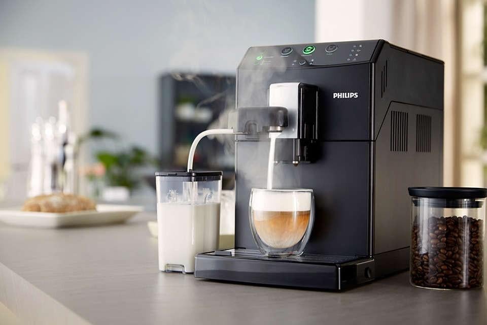 Philips HD8829 volautomatische koffiemachine, Witgoed en Apparatuur, Koffiezetapparaten, Gebruikt, Koffiemachine, 2 tot 4 kopjes