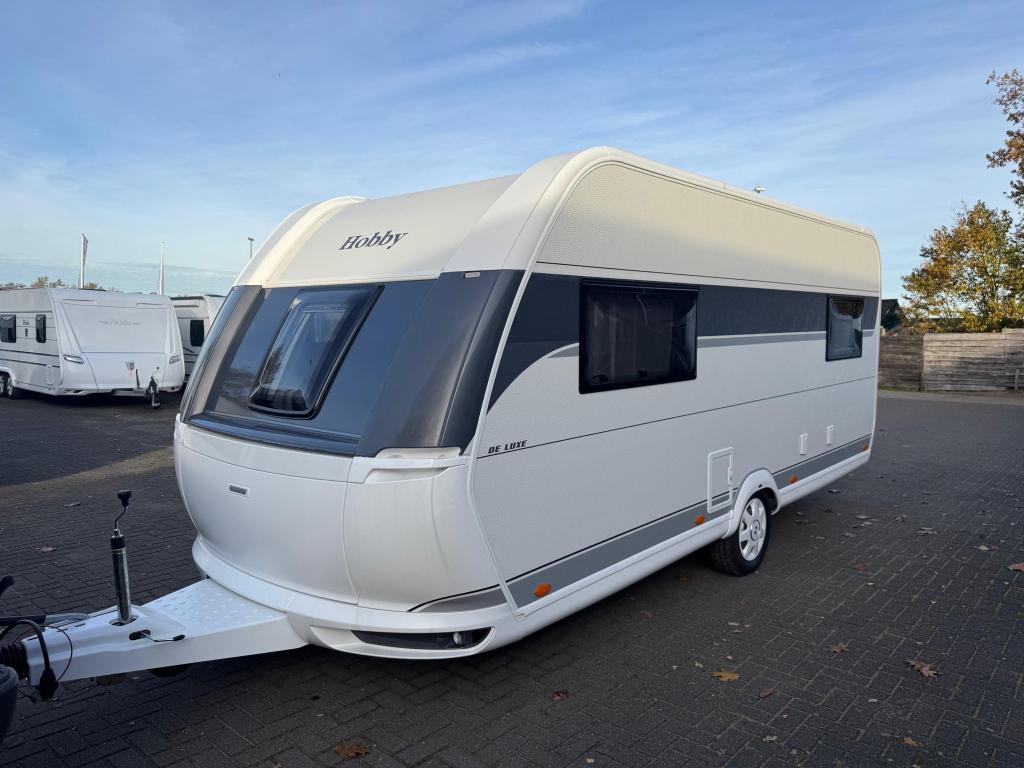 Hobby de Luxe 495 UL 2026 | Enkele bedden, Caravans en Kamperen, Caravans, Rondzit, Hobby, Schokbreker, Bedrijf
