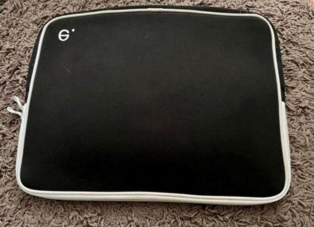 Laptophoes, Computers en Software, Laptophoezen, Ophalen of Verzenden, 16 inch, Gebruikt