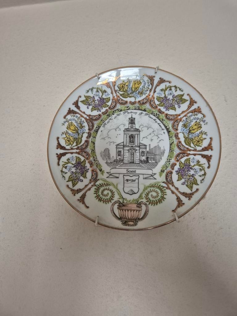 Vier Limoges borden Soest, Verzenden, Zuidoost-Azië