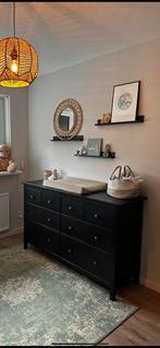 Ikea hemnes 8 lades ladekast zwartbruin, Huis en Inrichting, Kasten | Ladekasten, 5 laden of meer, Ophalen, Zo goed als nieuw