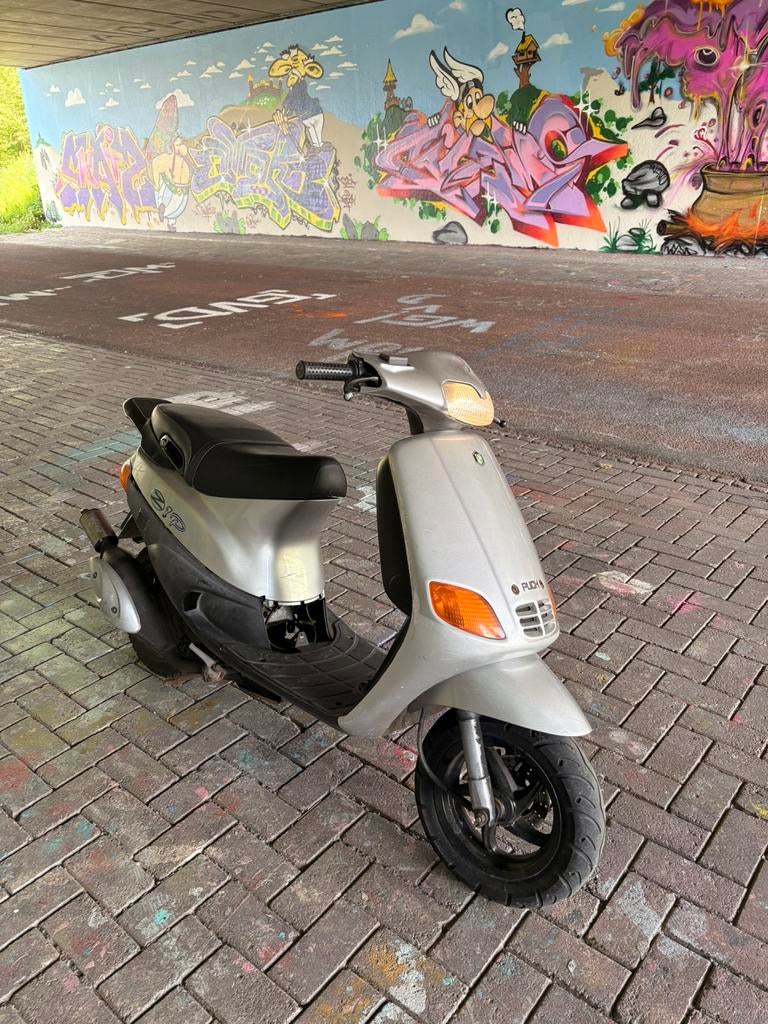 Type 3 zip, Fietsen en Brommers, Scooters | Piaggio, Zo goed als nieuw, Zip, Benzine, Ophalen of Verzenden