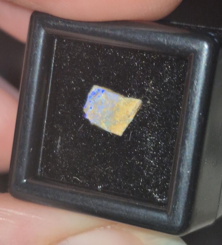 Australische opaal in doosje, Sieraden, Tassen en Uiterlijk, Edelstenen, Ophalen of Verzenden, Nieuw