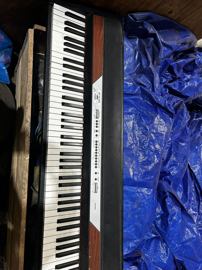 Korg piano, Muziek en Instrumenten, Ophalen of Verzenden, Zo goed als nieuw, Zwart