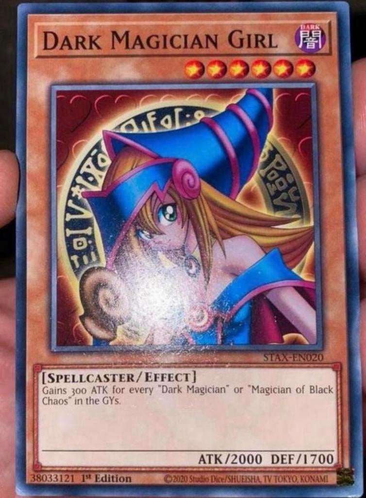 Yu-Gi-Oh! Dark Magician Girl STAX 1st Edition !, Hobby en Vrije tijd, Verzamelkaartspellen | Yu-gi-Oh!, Ophalen of Verzenden, Zo goed als nieuw