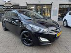 Hyundai I30 CW 1.4i i-Motion 5Drs Nieuwe apk Weinig km, Auto's, Hyundai, Gebruikt, 4 cilinders, 1396 cc, Zwart