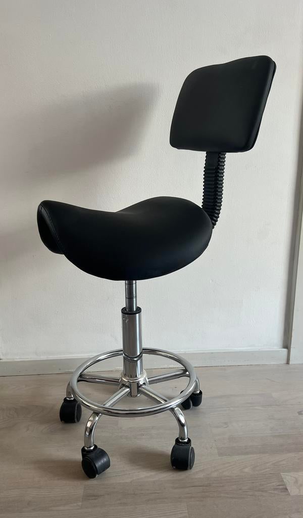 Stabiele rollende zadelstoel met 5 wielen, Ophalen, Zo goed als nieuw, Zwart
