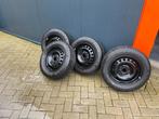 Stalen velgen met winterbanden voor Volkswagen Caddy, Ophalen, 15 inch, Banden en Velgen, Bestelwagen