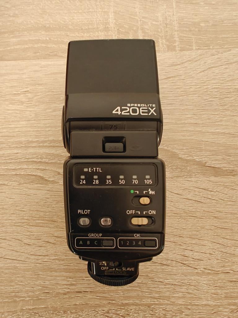 Hele mooie Canon Speedlite 420EX Flitser te koop, Ophalen of Verzenden, Zo goed als nieuw, Canon, Kantelbaar