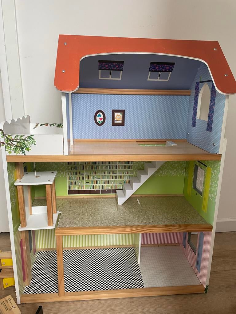 Beschilderd poppenhuis met meubels, Kinderen en Baby's, Speelgoed | Poppenhuizen, Ophalen, Gebruikt, Poppenhuis
