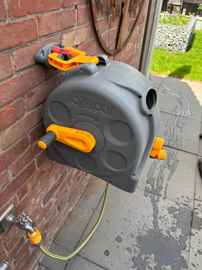 Hozelock slangenhaspel, Ophalen, Zo goed als nieuw