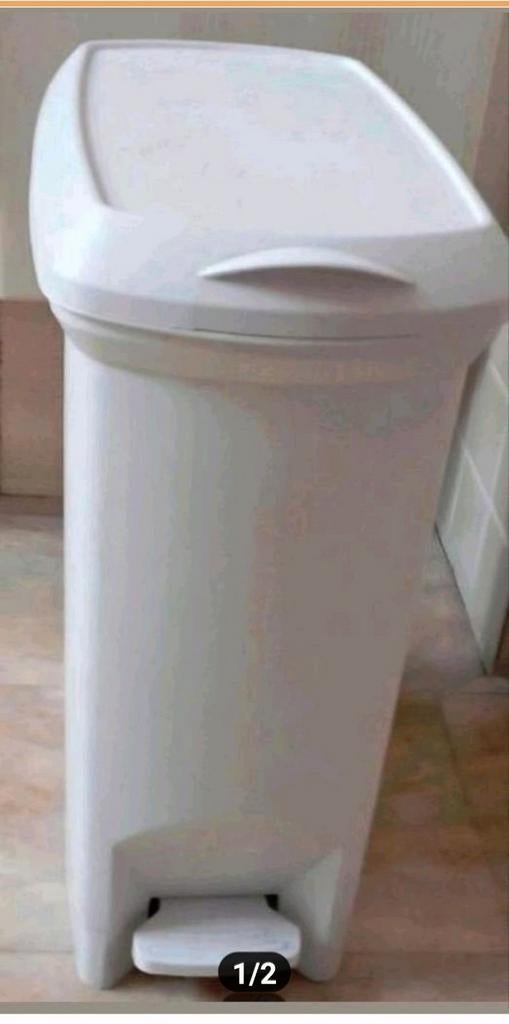 Pendaal emmer wit
Met binnen emmer
Stevig
38 cm hoog ,13 cm, Minder dan 10 liter, Ophalen of Verzenden, Metaal, Minder dan 50 cm