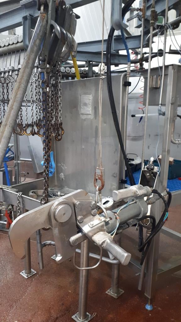 Diverse Slachthuis Apparatuur: Kniptang, Sterilisator, Haken, Ophalen of Verzenden