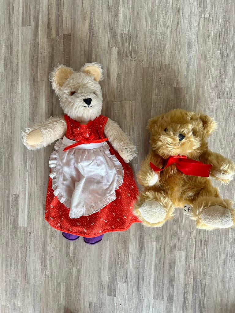 Vintage antiek beer met jurkje en gratis beer, Ophalen of Verzenden, Zo goed als nieuw, Stoffen beer, Overige merken