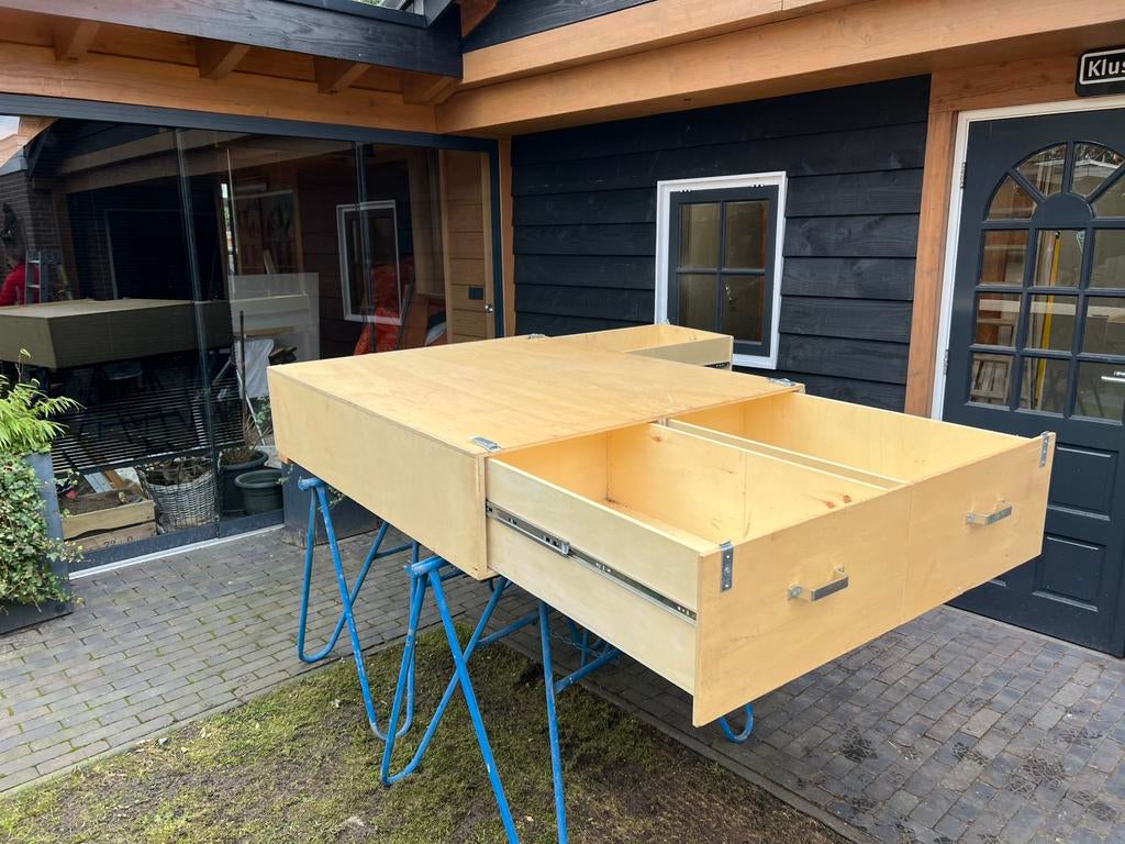 Campermeubel kleine bestelauto, Ophalen, Zo goed als nieuw, Campingmeubel-accessoire