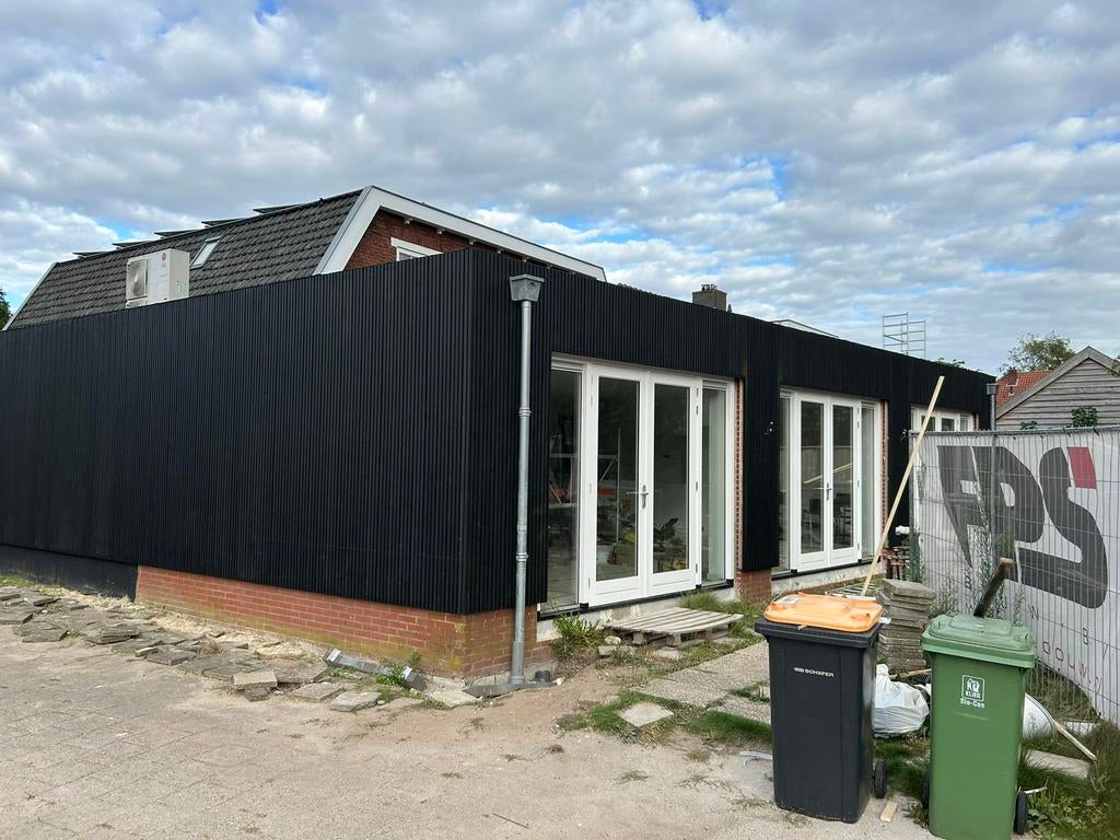 Zwarte houten planken - gevelbekleding - lambrisering, 25 tot 50 mm, Nieuw, Ophalen of Verzenden, Plank