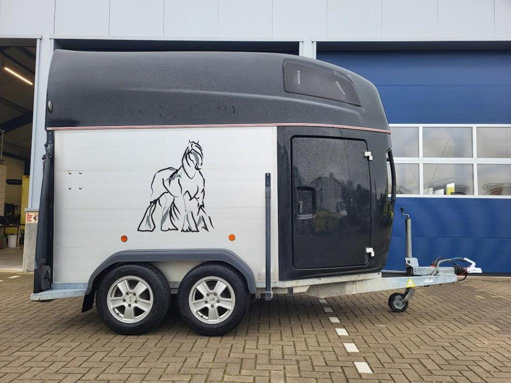 Henra HTXL Aluminium henra paardentrailer zadelkamer 2 paard, Dieren en Toebehoren, Paarden en Pony's | Trailers en Aanhangwagens