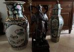 Particulier ruimt op. 2x grootte vazen en top beeld krijger., Handgemaakt, Beeld, Hout, Bruin
