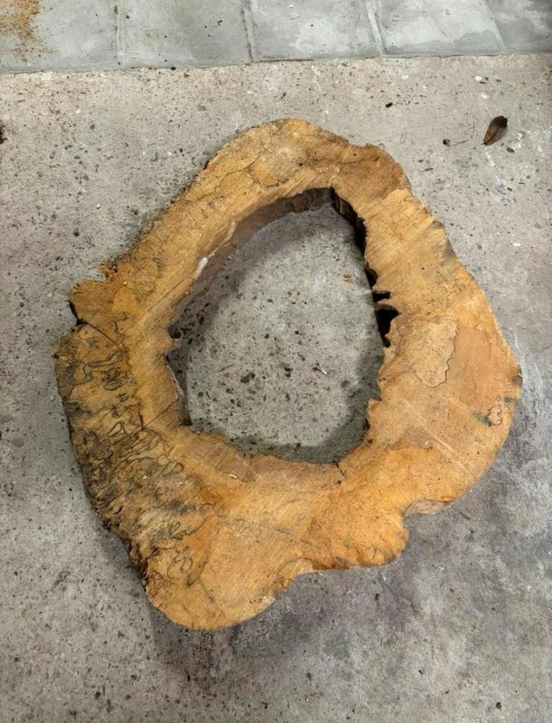 2 unieke stukken hout epoxy, Doe-het-zelf en Verbouw, Hout en Planken, Ophalen, Zo goed als nieuw