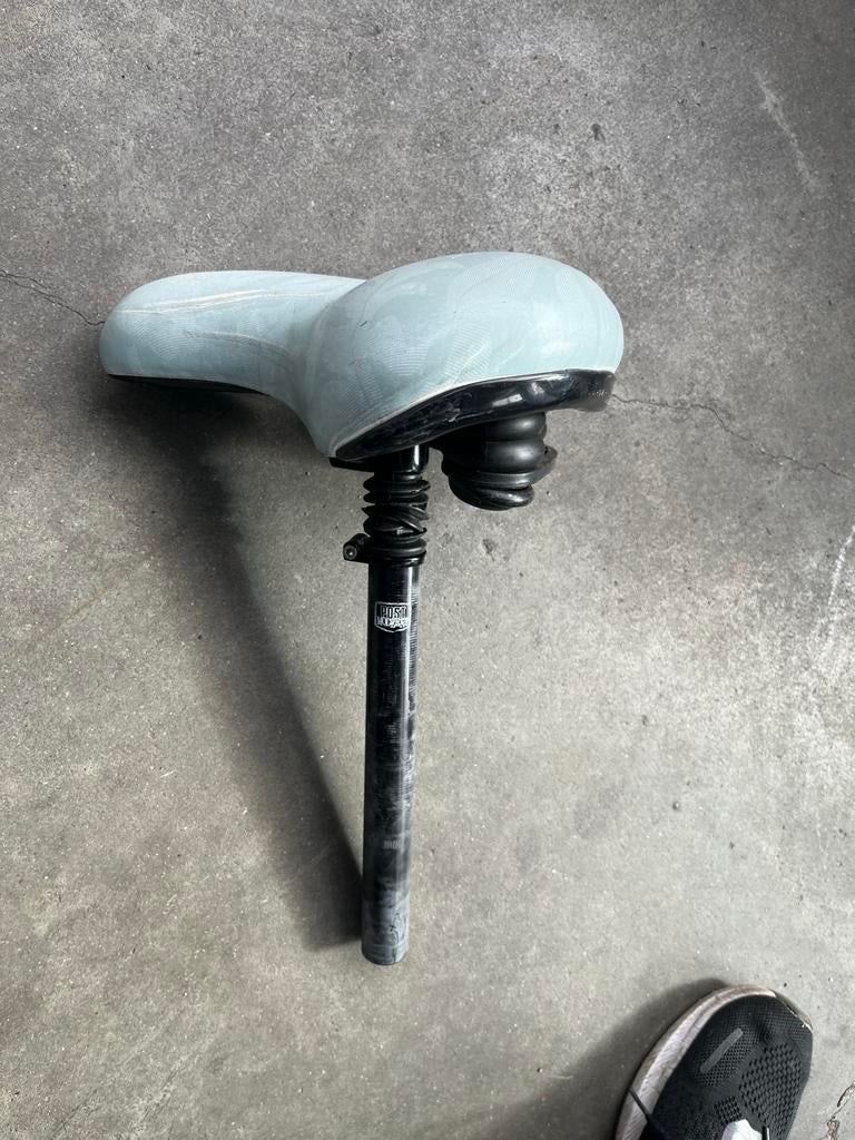 Stella fietszadel met vering, Ophalen of Verzenden, Gebruikt