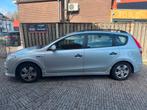 Hyundai I30 CW 1.4i Blue Dynamic Business, Voorwielaandrijving, Gebruikt, 4 cilinders, 1396 cc