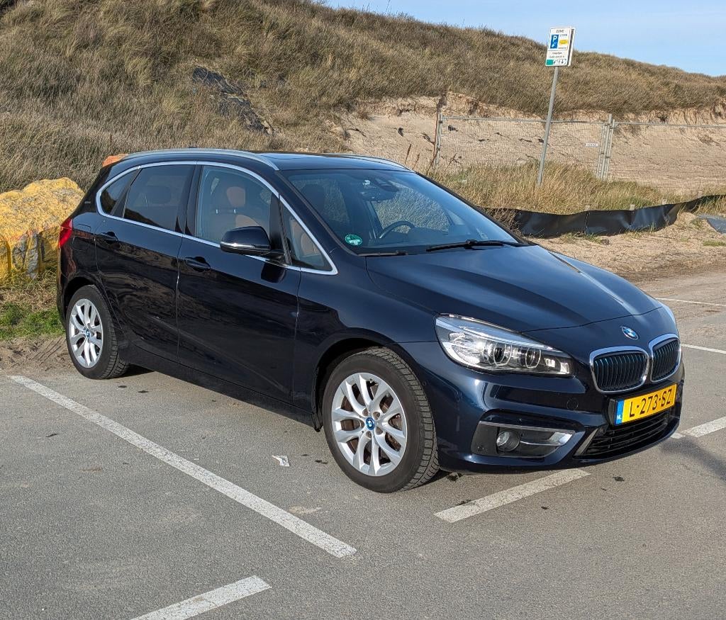 BMW 2-Serie Active Tourer 225xe 224pk Aut 2017 Blauw, Auto's, Automaat, 136 pk, Euro 6, USB