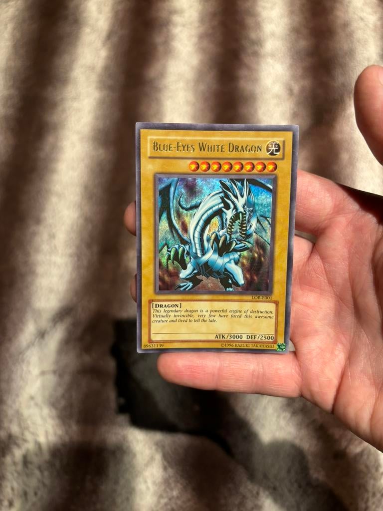Yugioh LOB Blue eyes white dragon, Ophalen of Verzenden, Zo goed als nieuw