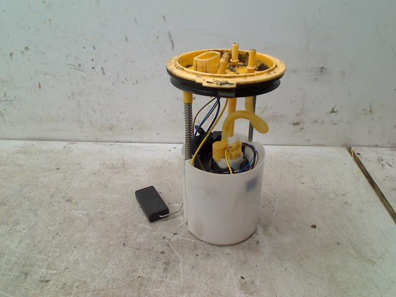 Brandstofpomp Volkswagen Golf VI (5K1) 2010 1K0919050J, Gebruikt, Volkswagen, Volkswagen AG, Kundenbetreuung@volkswagen.de