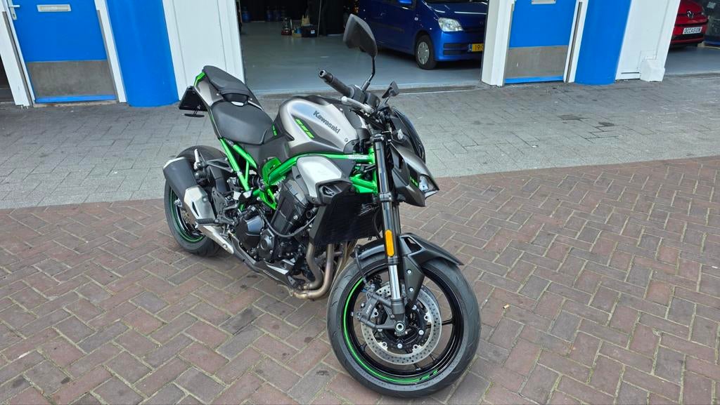 Kawasaki ZR900S 2025 1099KM! 91Kw, Motoren, 4 cilinders, Motorrijbewijs A, Traction Control, Meer dan 35 kW