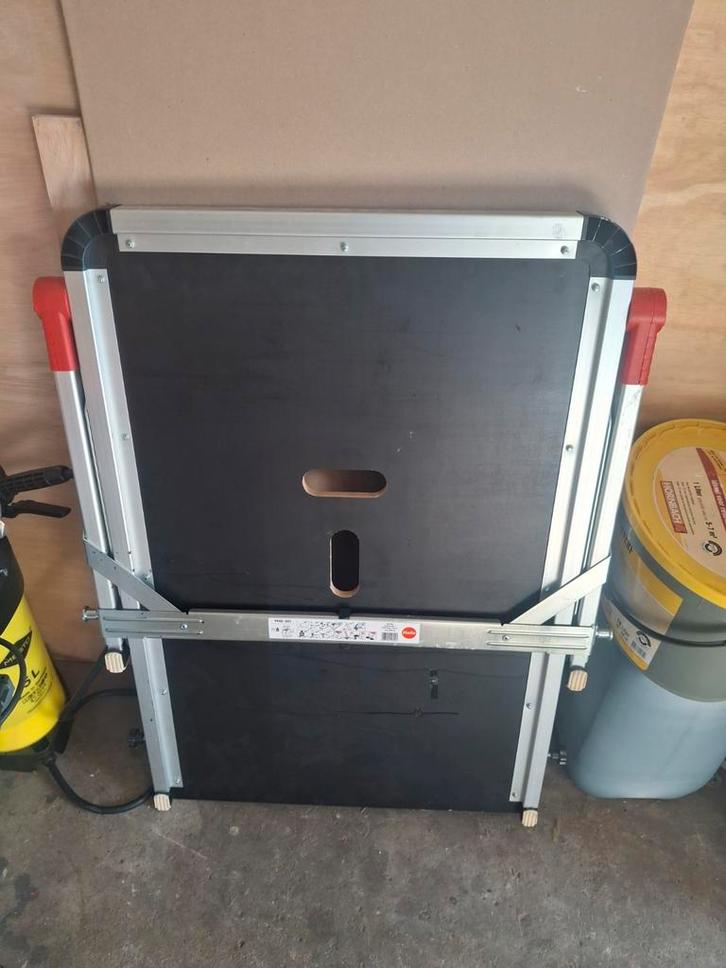 Hailo Trap verlenger Opvouwbaar - Compact en Stevig, Doe-het-zelf en Verbouw, Ladders en Trappen, Zo goed als nieuw, Trap, Minder dan 2 meter