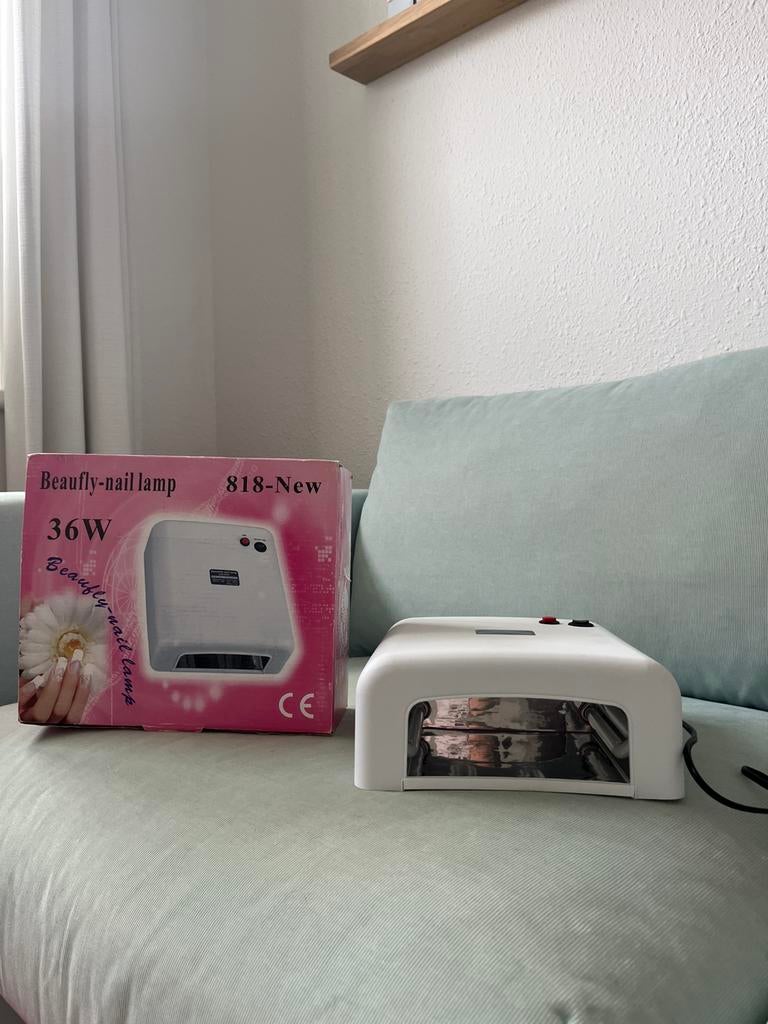 Nail lamp, Dieren en Toebehoren, Katten-accessoires, Ophalen, Zo goed als nieuw