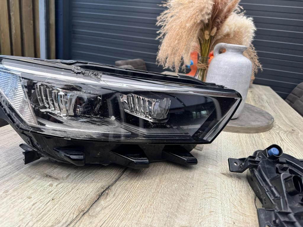 Vw t-roc Led koplamp rechts, Auto-onderdelen, Ophalen of Verzenden, Gebruikt, Volkswagen