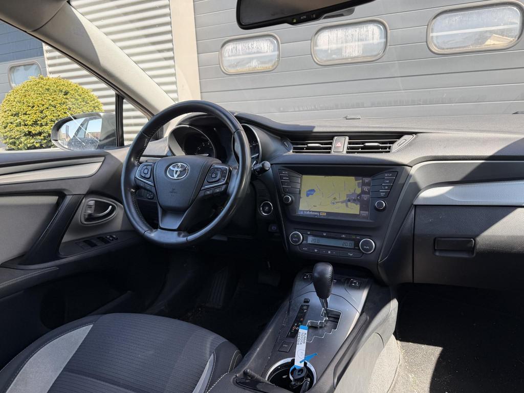 Toyota Avensis Touring Sports 1.8 VVT-i Executive | Navigati, Euro 6, 4 cilinders, Zwart, Leder