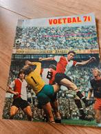 Voetbal 71 - Speciale Uitgave Weekblad Nieuwe Revu, Ophalen of Verzenden, Gelezen