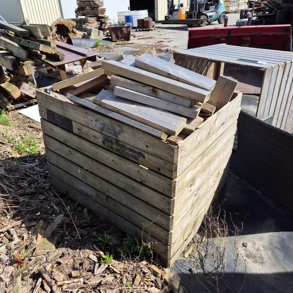 Brandhout: Vuren balken en stamhout, Minder dan 3 m³, Ophalen, Overige houtsoorten, Blokken