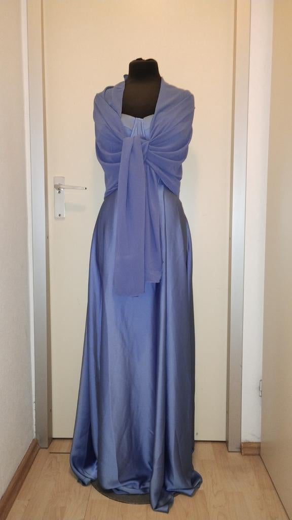 Nieuwe blauwe galajurk met sjaal, Kleding | Dames, Gelegenheidskleding, Galajurk, Blauw, Nieuw, Ophalen of Verzenden