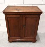 Fraai antiek Hollands 18e eeuws kastje. Eiken., Antiek en Kunst, Antiek | Meubels | Kasten, Ophalen