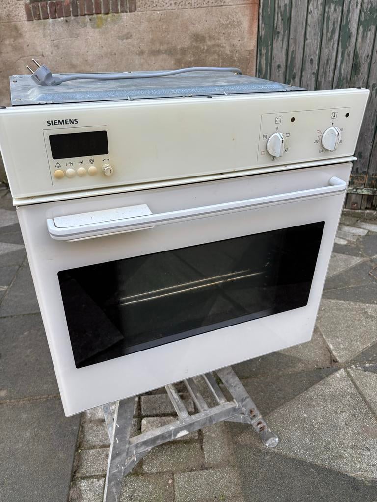 Siemens oven (retro ), Witgoed en Apparatuur, Ovens, Gebruikt, Inbouw, Oven, 45 tot 60 cm, Hete lucht, Ophalen