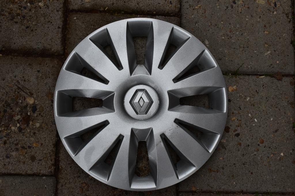 1 losse originele wieldo Renault Clio 15 inch (Model 3), Ophalen of Verzenden, Gebruikt