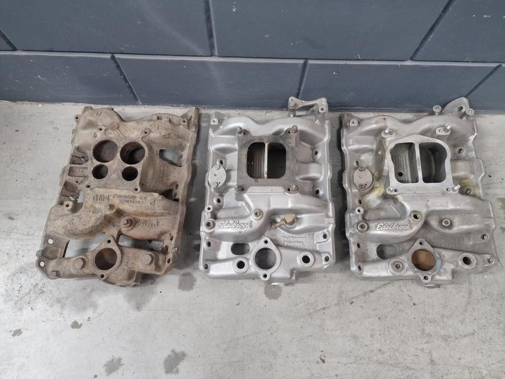 Pontiac 400 inlaatspruitstuk Edelbrock performer, Ophalen of Verzenden, Pontiac