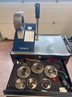 Datron tribos met toebehoren, Ophalen, Zo goed als nieuw, Elektrisch