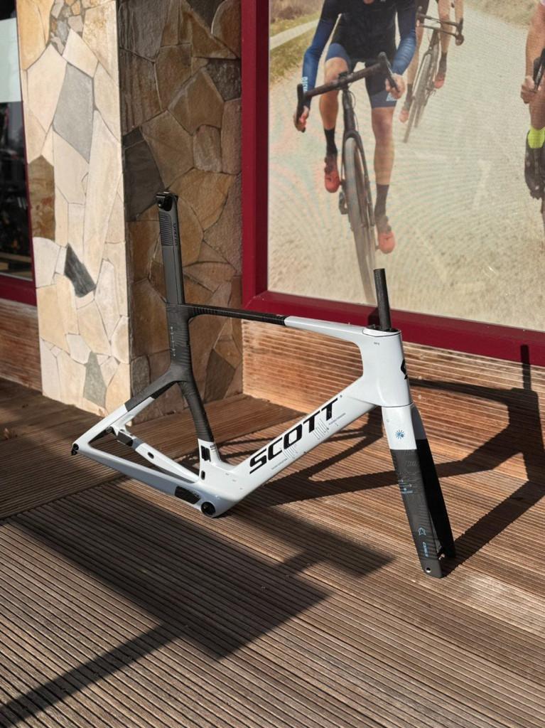 Scott Foil RC Pro HMX frameset Cumulus White/carbon Black L, Overige merken, -, - 0
-, NL, Nieuw