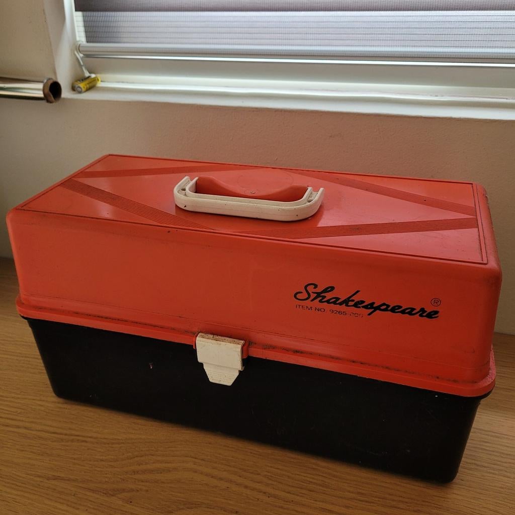 Shakespeare Visgereedschapskoffer met inhoud, Ophalen of Verzenden, Gebruikt